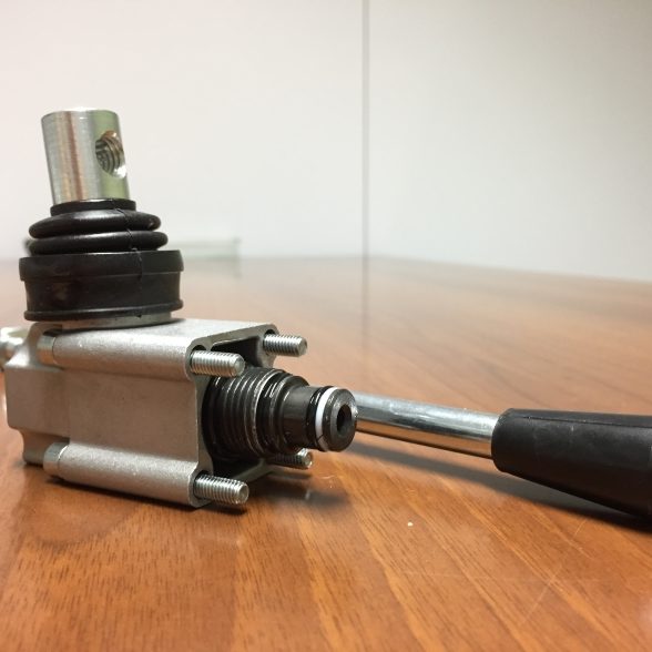 Hand pump